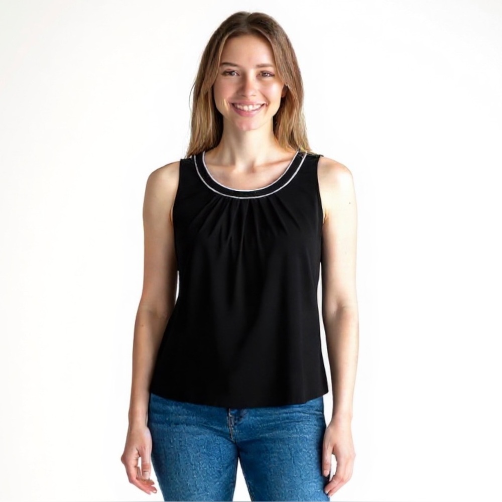 White House Black Market Women’s Size XS Black Sleeveless Blouse